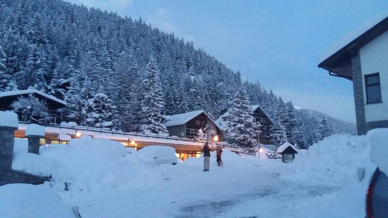 Casa Vacanza In Tipico Chalet Di Montagna Villa Varzo Bagian luar foto
