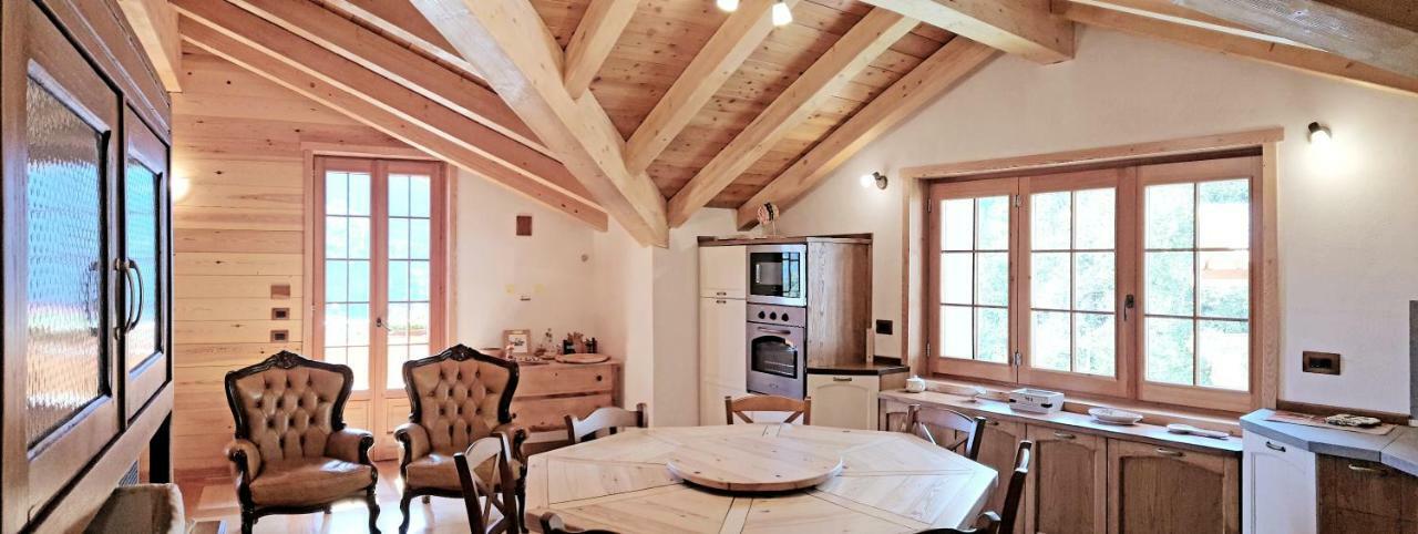 Casa Vacanza In Tipico Chalet Di Montagna Villa Varzo Bagian luar foto