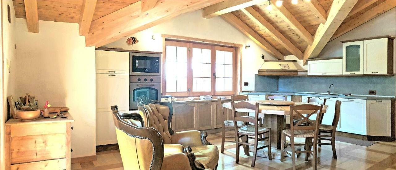 Casa Vacanza In Tipico Chalet Di Montagna Villa Varzo Bagian luar foto